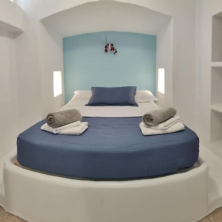 Blue Mare Apartments On The Beach Firopotamos الغرفة الصورة