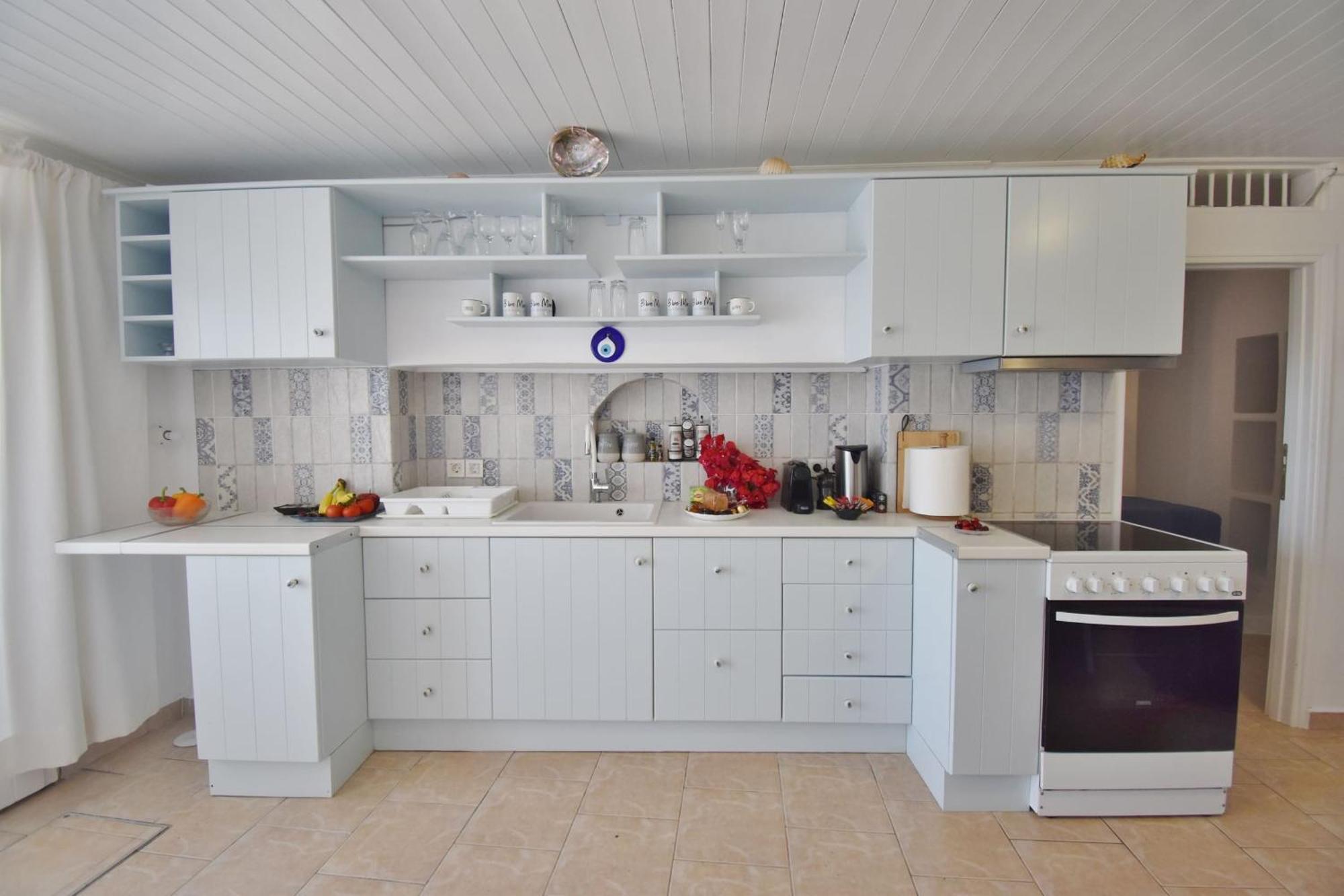 Blue Mare Apartments On The Beach Firopotamos الغرفة الصورة
