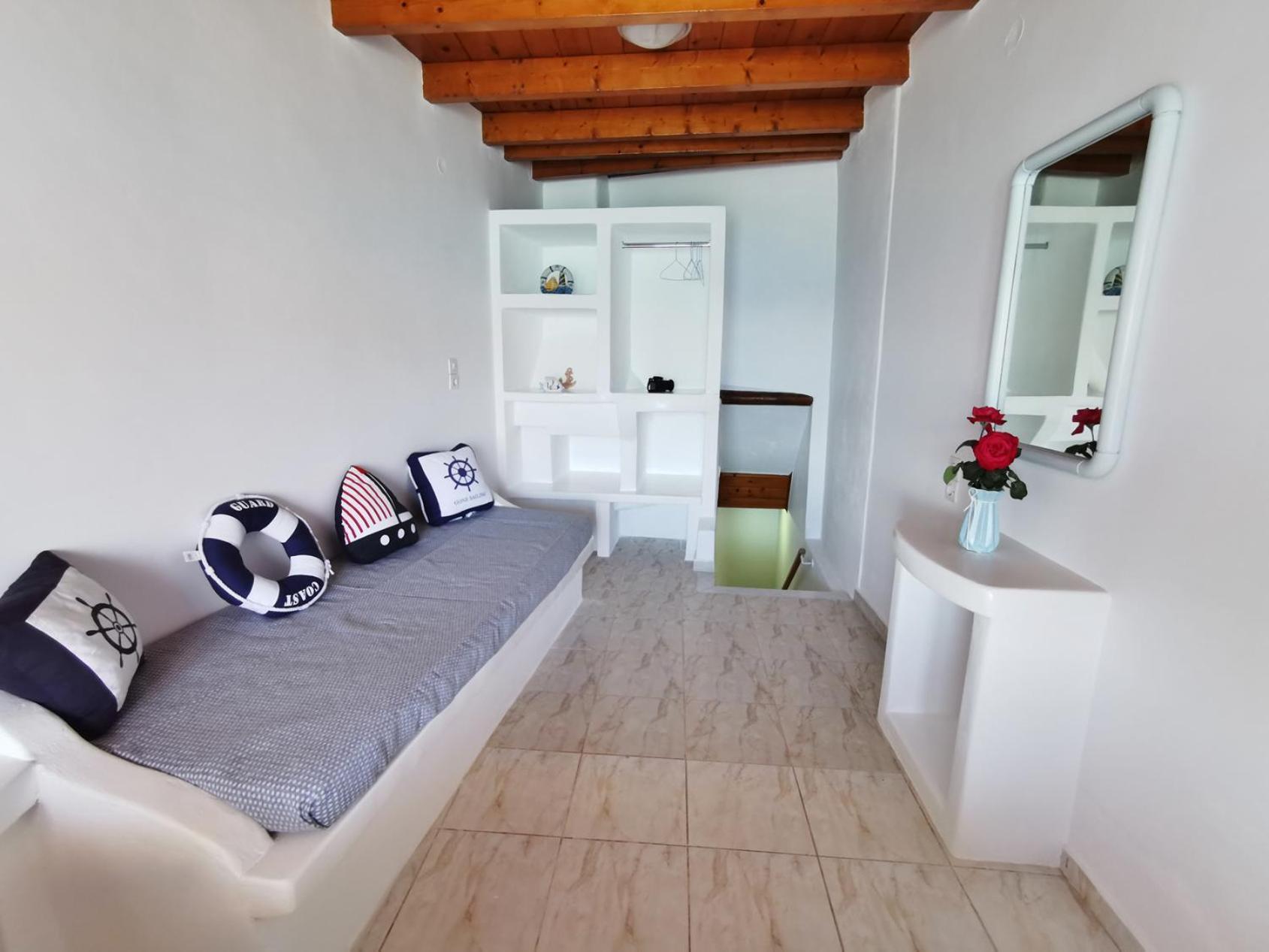 Blue Mare Apartments On The Beach Firopotamos الغرفة الصورة