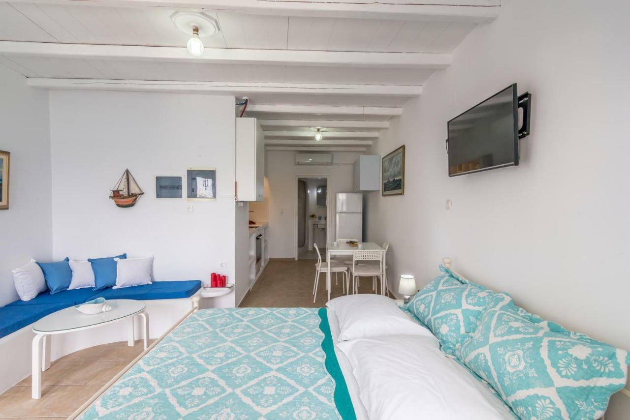 Blue Mare Apartments On The Beach Firopotamos المظهر الخارجي الصورة